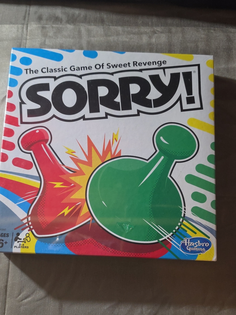 Hasbro Sorry! Board Game - Red & Green Pieces